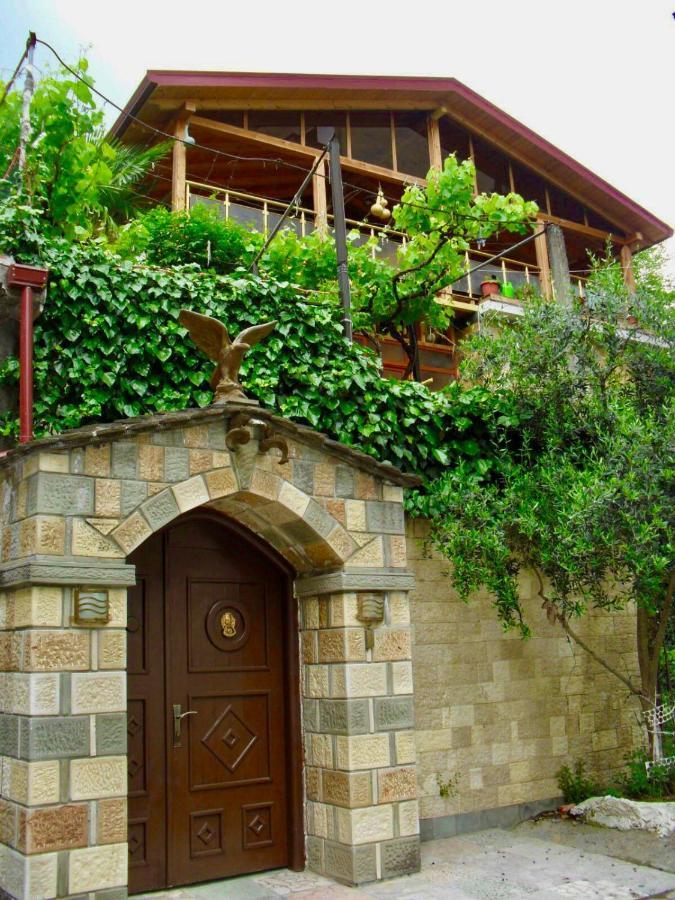 Alimeti Guesthouse Берат Экстерьер фото