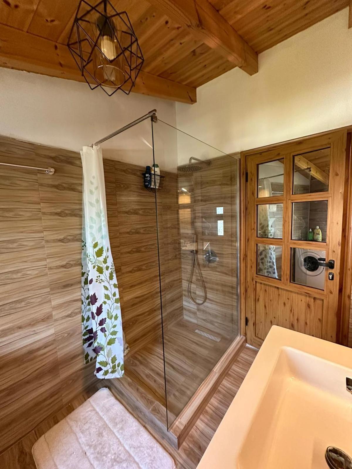 Alimeti Guesthouse Берат Экстерьер фото